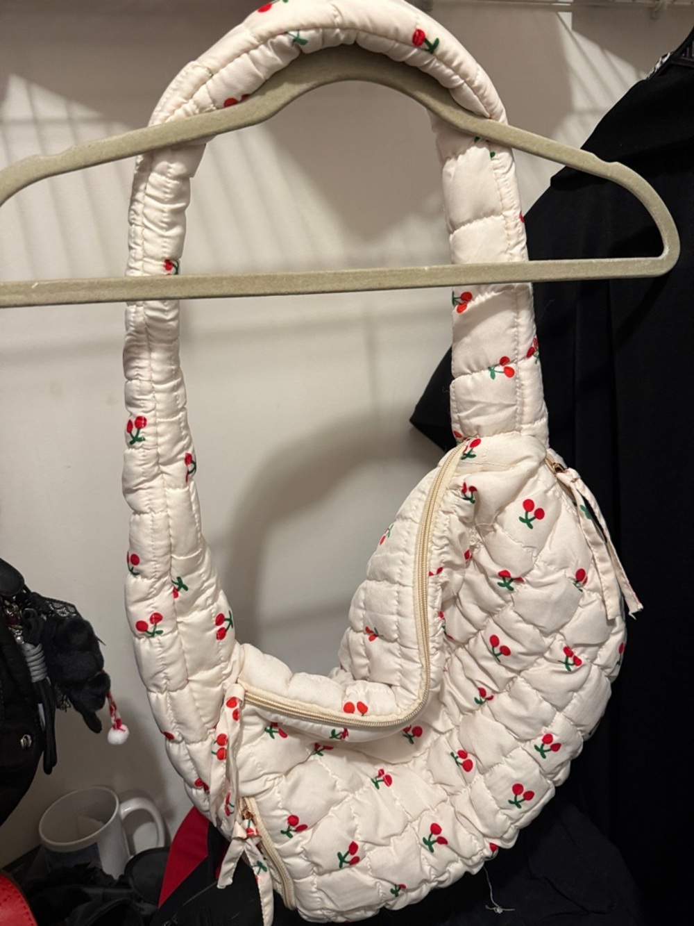 Quilted Cherry-Print Shoulder Bag - White